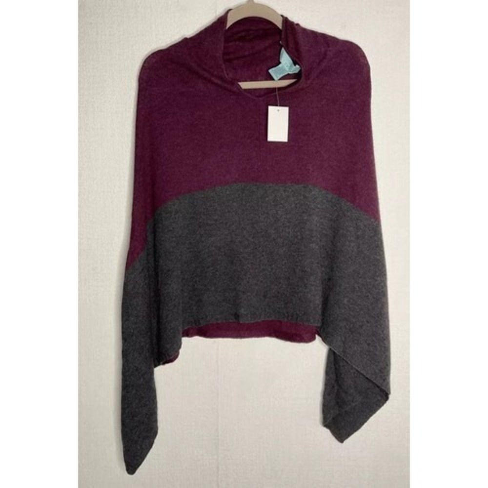 NWT Celeste Burgundy/Grey‎ Poncho Sweater Women One Size China Wool/Cashmere